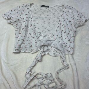 Brandy Melville Floral Tie-Front Crop Top